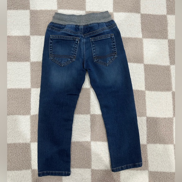 Boys bundle featuring 3 items in boys size 4 - Picture 3 of 9